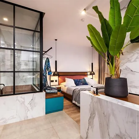 Dyo Hotel 4*
